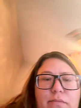 Snapshot of amberlynntun chatting on November 10, 2025, 7:02 pm amberlynntun online show from November 10, 2025, 7:02 pm