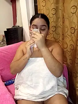 Snapshot of Anabelle_00_ chatting on October 16, 2025, 3:07 am Anabelle 00 online show from October 16, 2025, 3:07 am