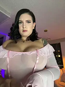 Snapshot of GabyMejiaa chatting on May 5, 2026, 12:51 am GabyMejiaa online show from May 5, 2026, 12:51 am