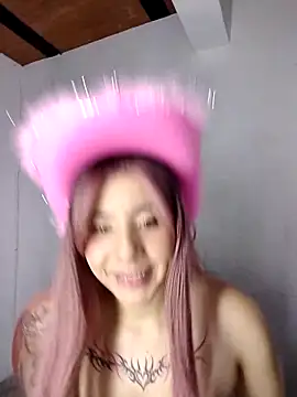 Snapshot of Mia_feets chatting on October 29, 2025, 7:15 pm Mia feets online show from October 29, 2025, 7:15 pm