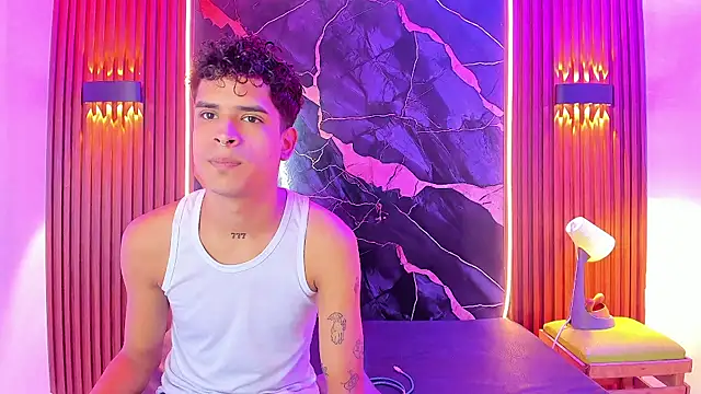 Lucky boys  X online show from November 6, 2025, 11:44 am