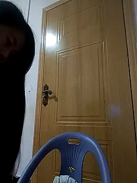 Snapshot of luy-xinh02 chatting on November 4, 2025, 2:05 pm luy-xinh02 online show from November 4, 2025, 2:05 pm