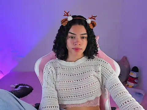 maddy parker   online show from December 21, 2025, 7:32 pm