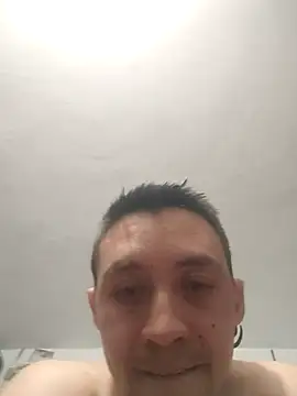 eslabon19 online show from September 30, 2025, 4:06 am