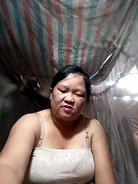 riso-00 online show from September 23, 2025, 4:37 am