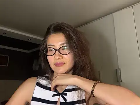 Snapshot of Kivoora chatting on July 23, 2026, 9:07 am Kivoora online show from July 23, 2026, 9:07 am