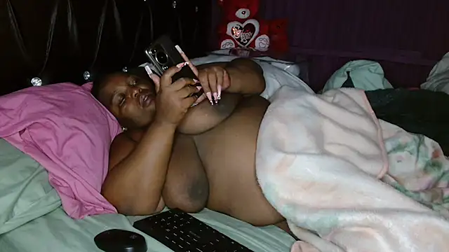 Bustyboobs02xx online show from March 12, 2026, 3:23 am