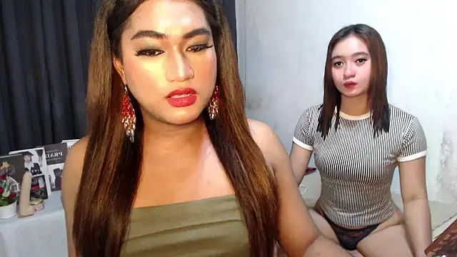 Elysia Fox online show from March 16, 2026, 6:39 am