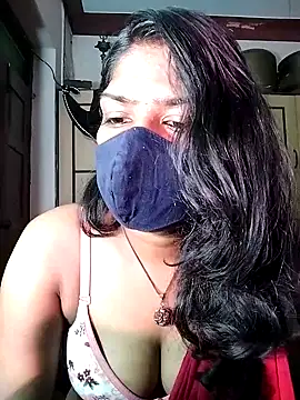 Snapshot of Tamil_Kavitha chatting on July 7, 2026, 4:22 pm Tamil Kavitha online show from July 7, 2026, 4:22 pm