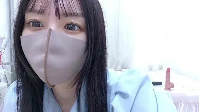 Snapshot of _Mia_land_ chatting on July 19, 2026, 1:37 pm Mia land online show from July 19, 2026, 1:37 pm