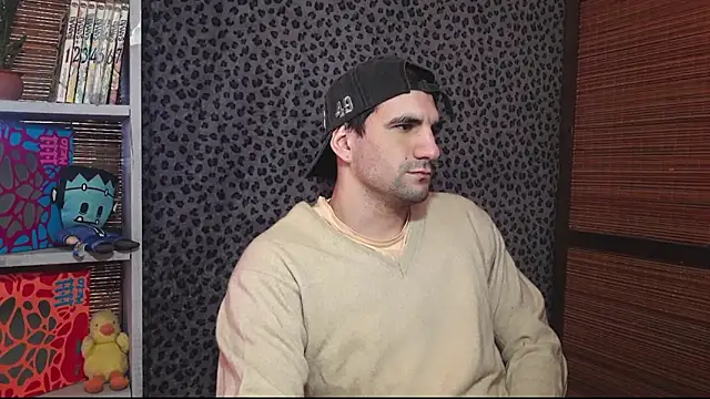 Snapshot of ObeyLust chatting on September 22, 2025, 11:45 am ObeyLust online show from September 22, 2025, 11:45 am