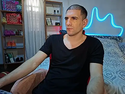 Snapshot of ObeyLust chatting on November 20, 2025, 6:51 pm ObeyLust online show from November 20, 2025, 6:51 pm