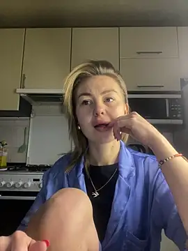 MartaLuna  online show from February 20, 2026, 1:22 pm