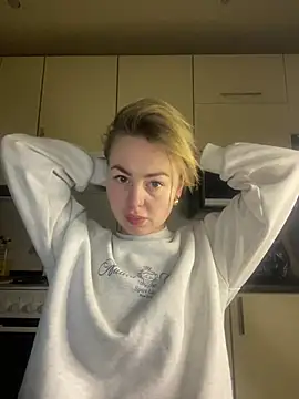 MartaLuna  online show from February 21, 2026, 3:35 pm