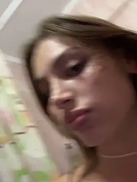 Snapshot of Elizabeth_Tay chatting on October 23, 2025, 5:33 pm Elizabeth Tay online show from October 23, 2025, 5:33 pm