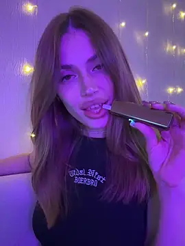 Snapshot of Elizabeth_Tay chatting on October 27, 2025, 4:55 pm Elizabeth Tay online show from October 27, 2025, 4:55 pm