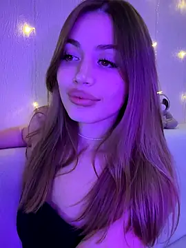 Snapshot of Elizabeth_Tay chatting on November 11, 2025, 5:24 pm Elizabeth Tay online show from November 11, 2025, 5:24 pm