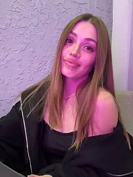 Snapshot of Elizabeth_Tay chatting on January 18, 2026, 5:28 pm Elizabeth Tay online show from January 18, 2026, 5:28 pm