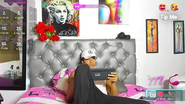 xxKamadevaxx online show from March 25, 2026, 12:33 pm