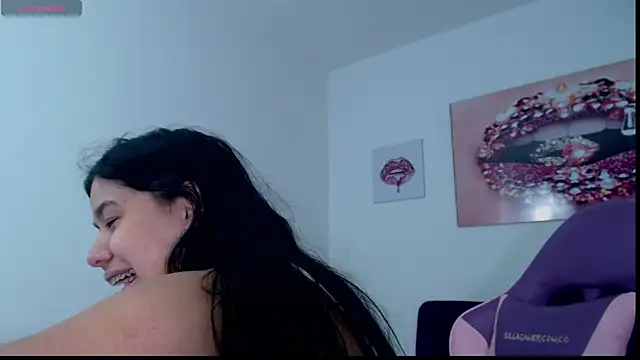 April Becker online show from January 13, 2026, 3:12 am