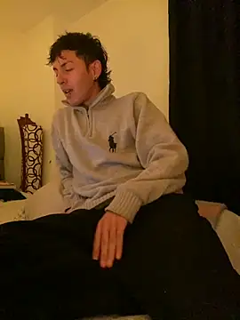 NaytonFreeman online show from October 23, 2025, 11:35 pm