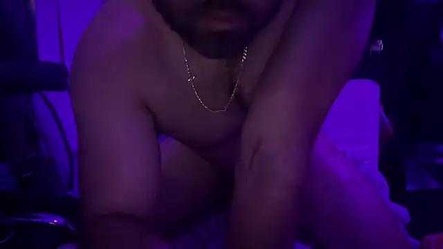 jasoncali305 online show from November 23, 2025, 7:41 am