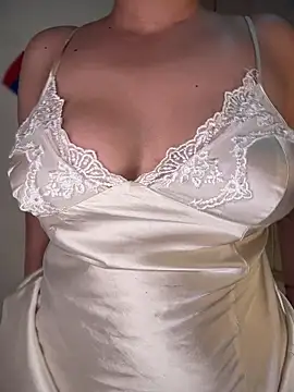 Snapshot of hannahst_ chatting on July 12, 2026, 8:11 pm hannahst online show from July 12, 2026, 8:11 pm