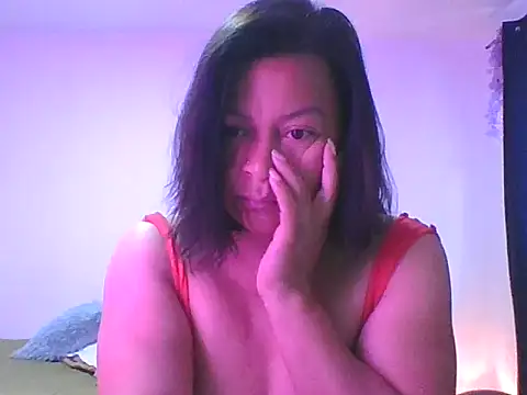 adri89-g online show from October 1, 2025, 11:27 am