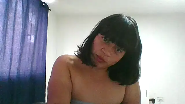 Snapshot of adri89-g chatting on April 5, 2026, 7:00 pm adri89-g online show from April 5, 2026, 7:00 pm