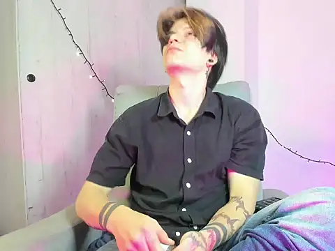 Jerry Cole online show from December 2, 2025, 10:27 pm