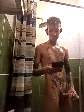 LaParKa31 online show from November 12, 2025, 9:03 pm