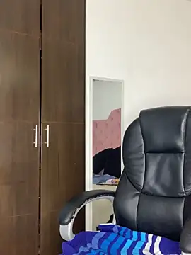 BunnyGlow50 online show from April 20, 2026, 7:26 pm