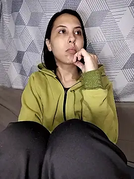 Snapshot of scarletoficial chatting on May 31, 2026, 1:36 am scarletoficial online show from May 31, 2026, 1:36 am