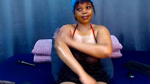 Snapshot of boujee01 chatting on April 16, 2026, 3:18 am boujee01 online show from April 16, 2026, 3:18 am