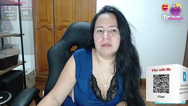 alexandraa19 online show from September 25, 2025, 3:32 am