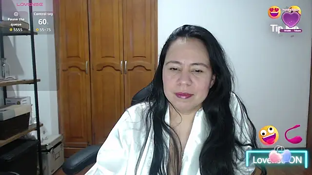 alexandraa19 online show from October 2, 2025, 4:19 am