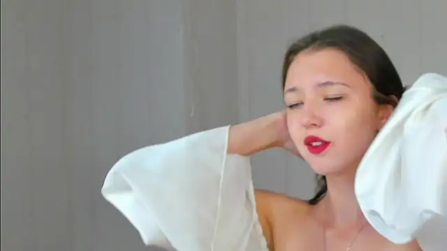 Amanda Reedd online show from October 30, 2025, 6:04 am