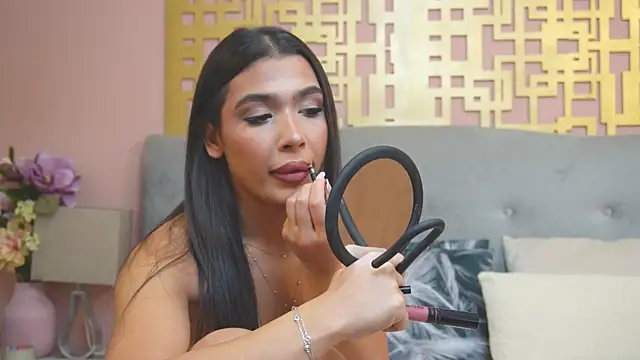 MyaMuse online show from December 4, 2025, 8:12 am