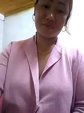 Dung x online show from April 18, 2026, 1:48 pm