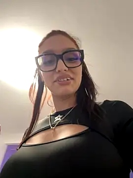 EllaBlowy online show from September 30, 2025, 11:48 am