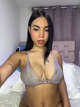 karolaalcendra online show from December 21, 2025, 4:19 am