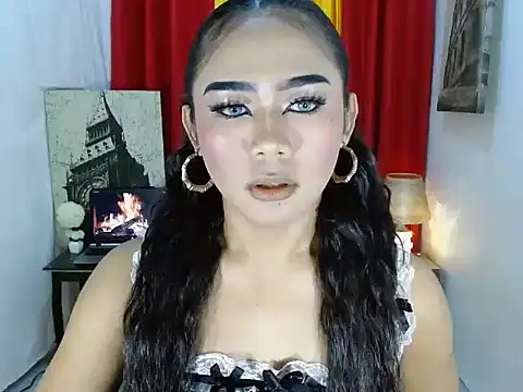 Isabel Daza online show from September 22, 2025, 8:16 am