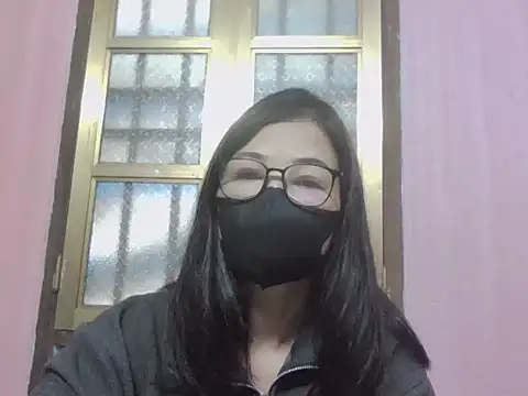 Snapshot of AmyChan086 chatting on December 19, 2025, 2:40 am AmyChan086 online show from December 19, 2025, 2:40 am