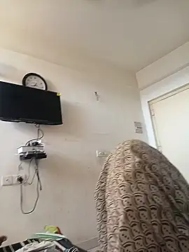 meenahotdarling online show from September 23, 2025, 2:47 am