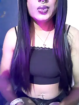 Snapshot of Cutie-Whiskey1 chatting on November 24, 2025, 7:24 pm Cutie-Whiskey1 online show from November 24, 2025, 7:24 pm