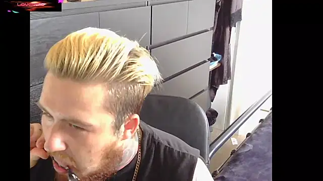 ThatAltGuy online show from October 1, 2025, 8:31 am
