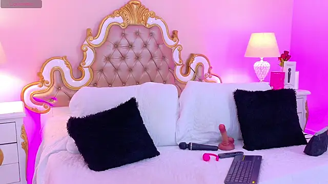 Snapshot of AryCorinne chatting on July 2, 2026, 3:23 am AryCorinne online show from July 2, 2026, 3:23 am