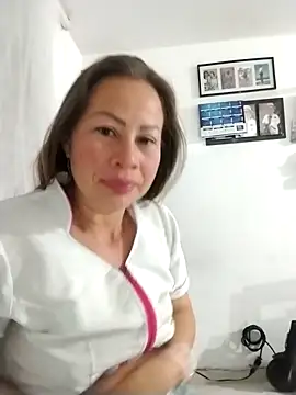 LaraCaliente online show from October 16, 2025, 9:10 am