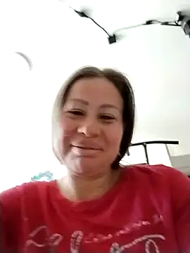 LaraCaliente online show from February 26, 2026, 3:11 pm