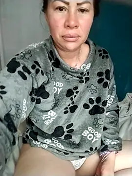 LaraCaliente online show from March 24, 2026, 11:48 am